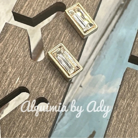 Dainty gold steel solitaire zirconia stud earrings /cubic zirconia pave baguette - Picture 1 of 5